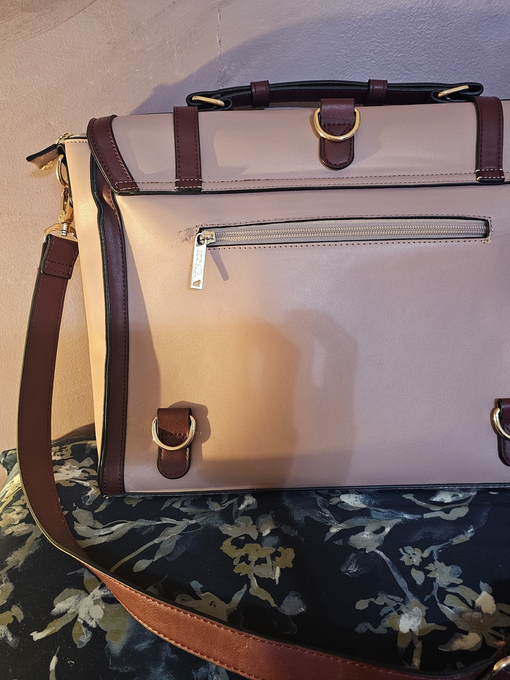 Blush Pink and Cream Briefcase - Picture 3 of 10